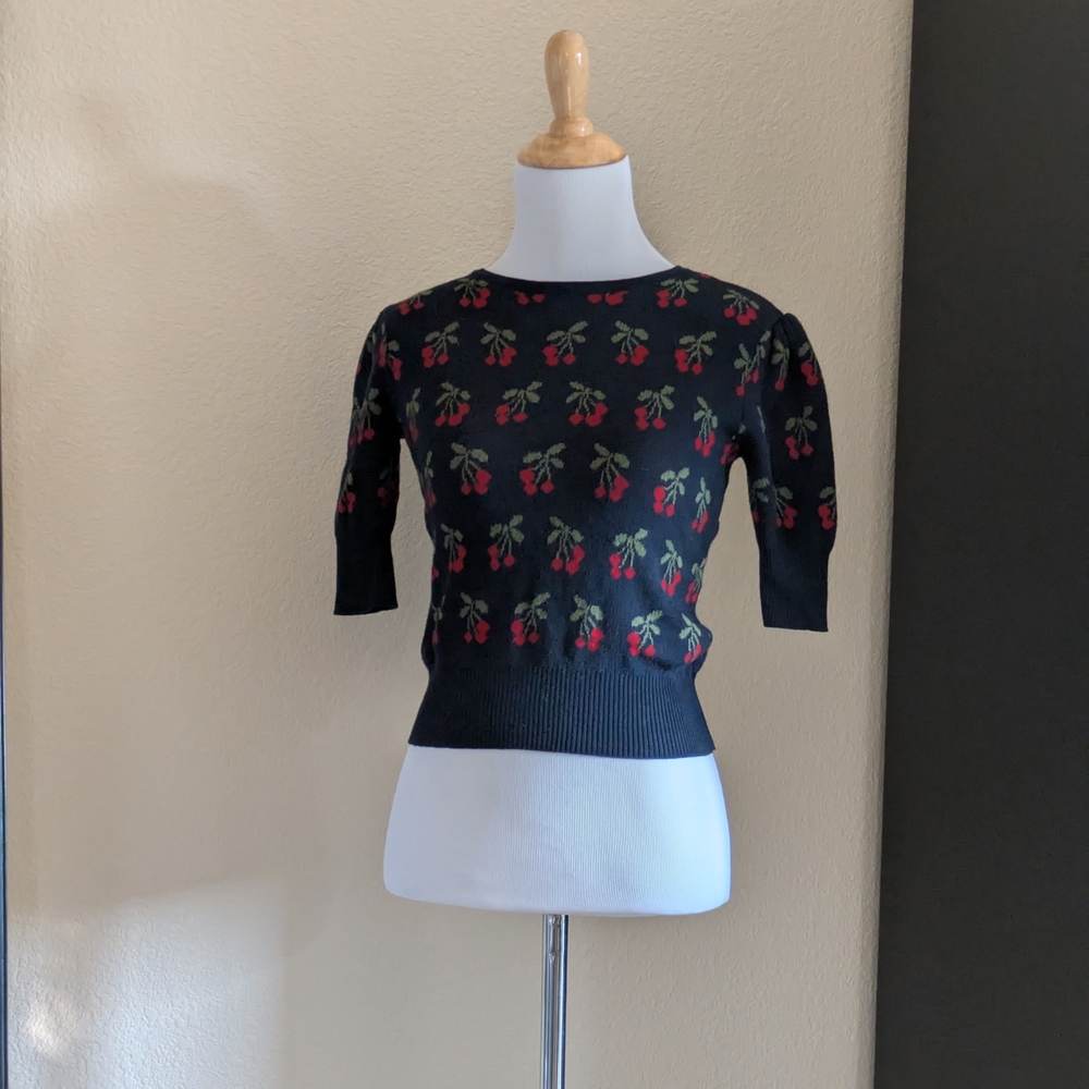 Collectif London Cherry Knit Short Sleeve Sweater 2XS UK 6